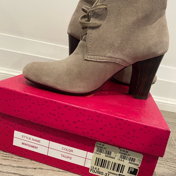 Tan Shelly's London ankle booties women's size 9 - Picture 3 of 3